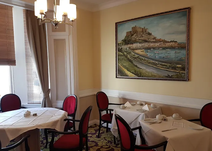 Hotel Maison Gorey 2*